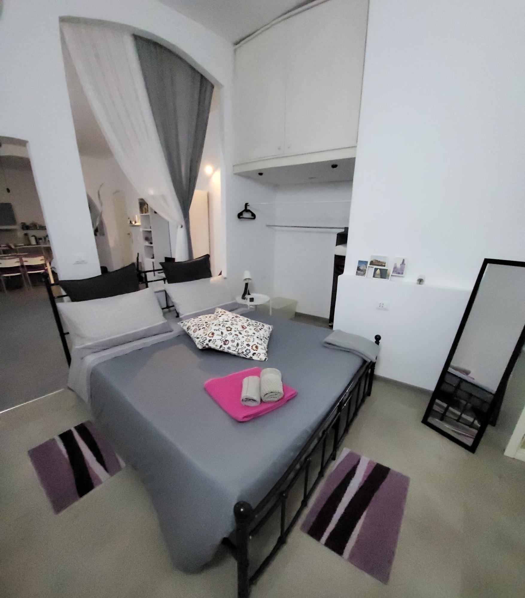 Il Loft Di Titti Particolare Open Space Wifi Free Apartamento